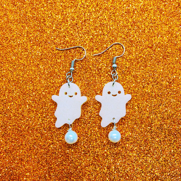 Ghost earrings with pearls
