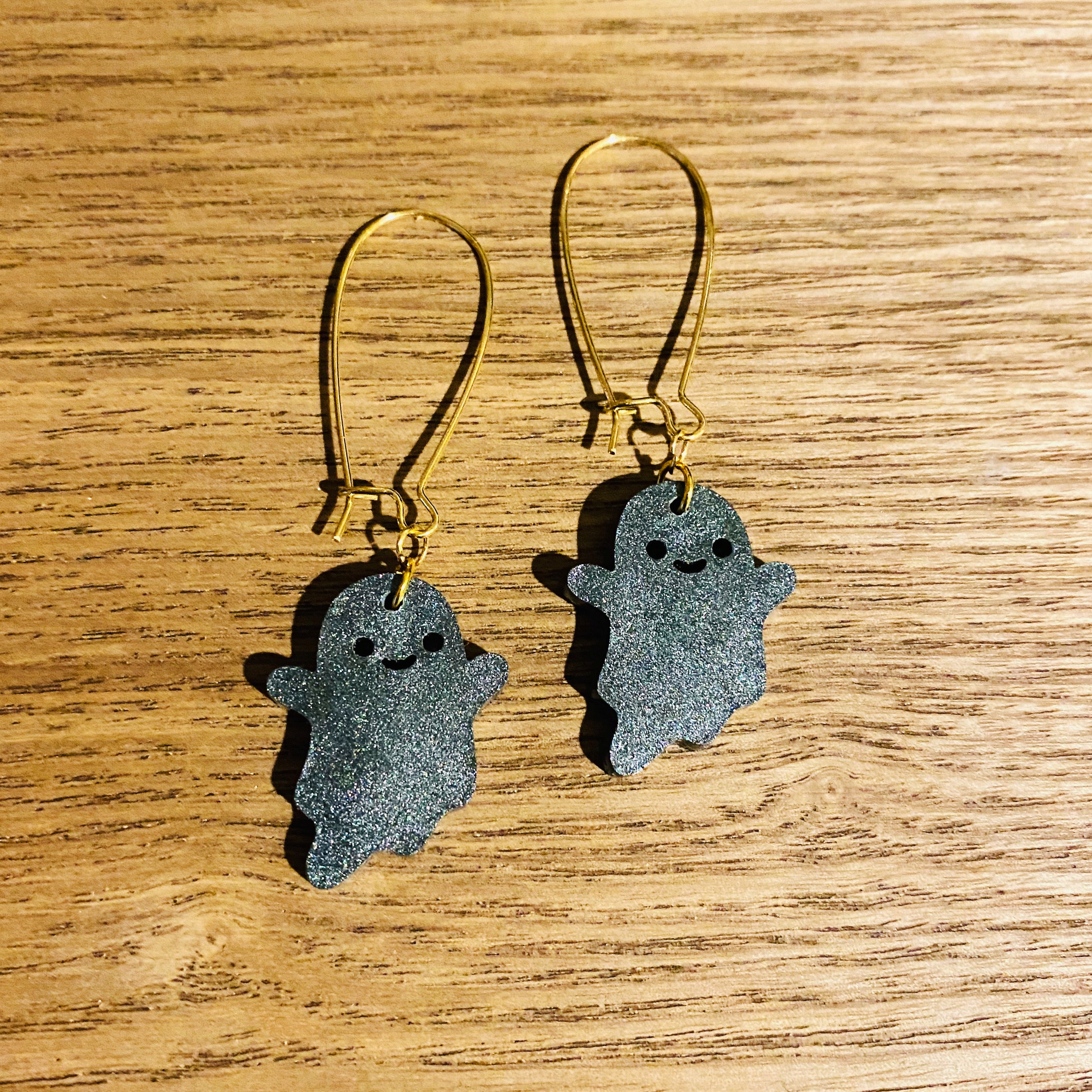Black Metallic Ghost Gold Hook